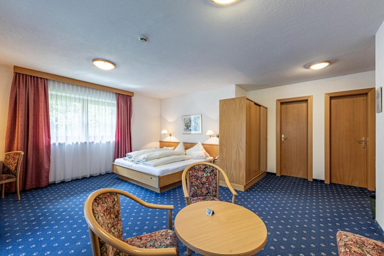 Hotel Gletscherblick Санкт-Леонгард-ім-Пітцталь Екстер'єр фото