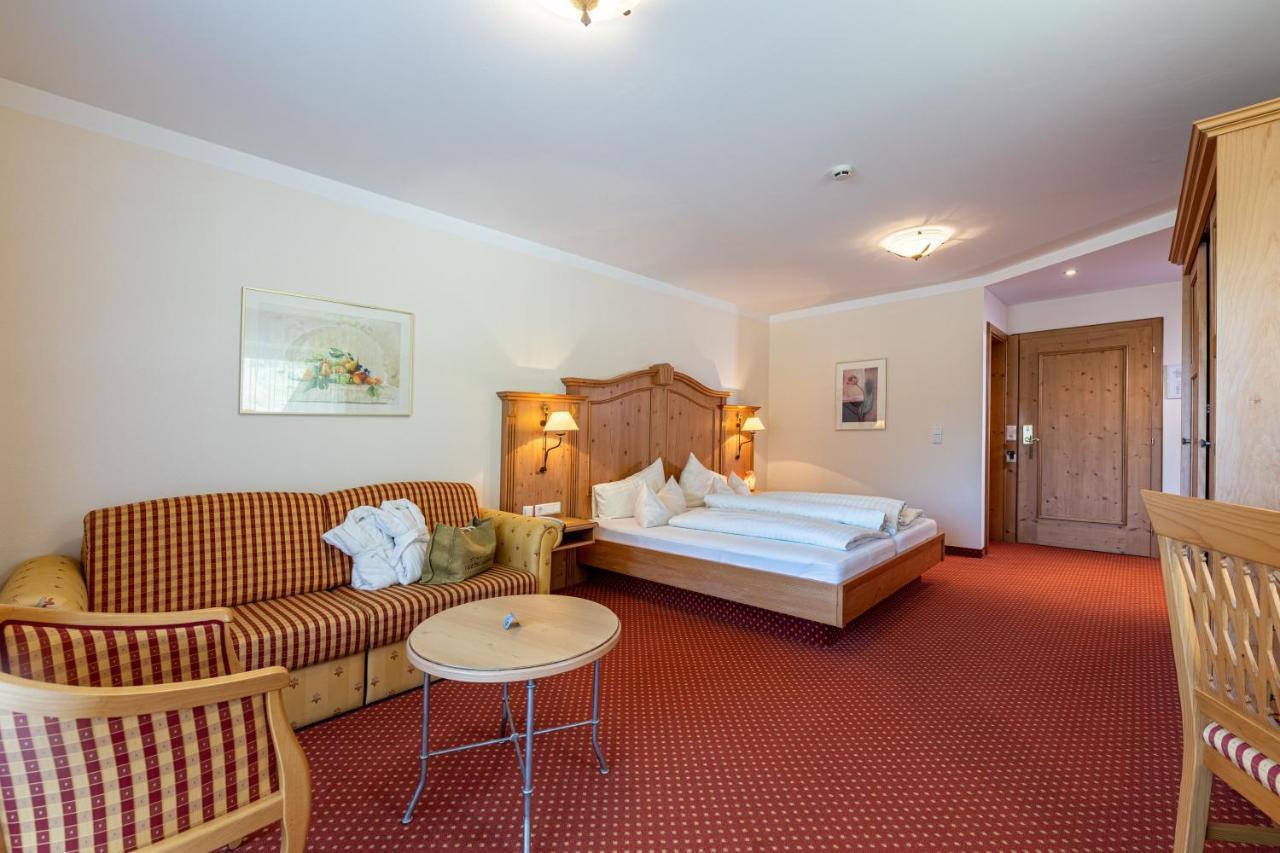 Hotel Gletscherblick Санкт-Леонгард-ім-Пітцталь Екстер'єр фото