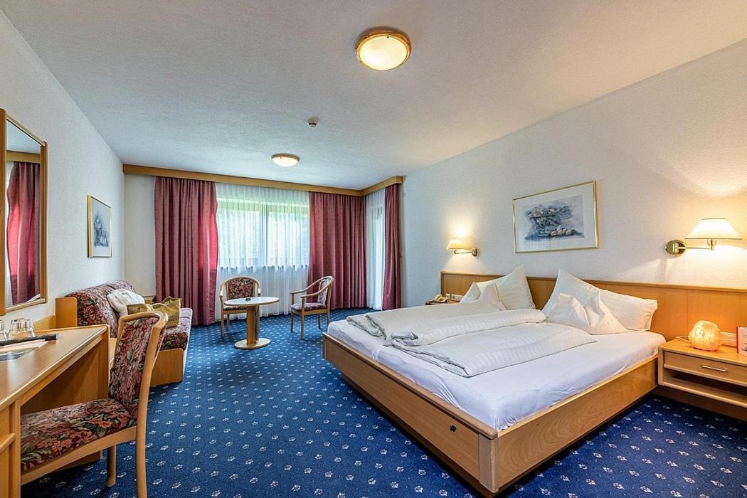 Hotel Gletscherblick Санкт-Леонгард-ім-Пітцталь Екстер'єр фото